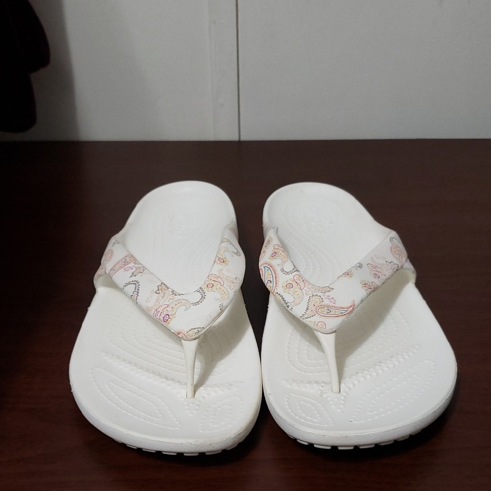 CROCS Kadee 11‎ Paisley Pattern White Sandals